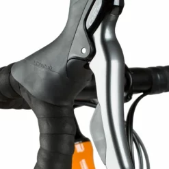 Aventon Kijote Gravel - Jaune 11 Aventon Kijote Gravel - Jaune -Vélos de Route Soldes 0036614 aventon kijote adventure bike sunset yellow