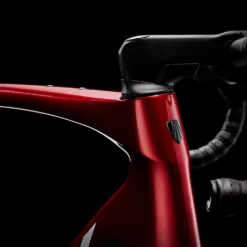 Trek Domane SL 6 ETap Gen 4 Crimson 18 Trek Domane SL 6 ETap Gen 4 Crimson -Vélos de Route Soldes DomaneSL6eTap 23 36152 A Alt4
