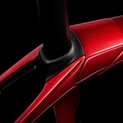 Trek Domane SL 6 ETap Gen 4 Crimson 19 Trek Domane SL 6 ETap Gen 4 Crimson -Vélos de Route Soldes DomaneSL6eTap 23 36152 A Alt5
