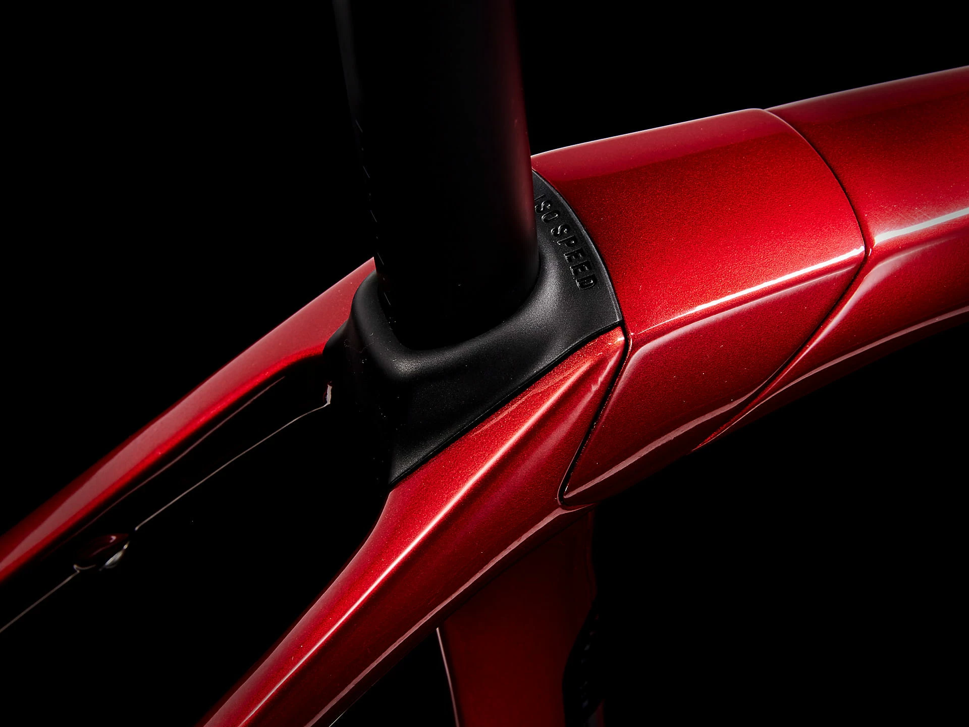 Trek Domane SL 6 ETap Gen 4 Crimson 7 Trek Domane SL 6 ETap Gen 4 Crimson – Image 7