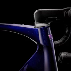 Trek Domane SL 6 ETap Gen 4 Deep Dark Blue -Vélos de Route Soldes DomaneSL6eTap 23 36152 B Alt4