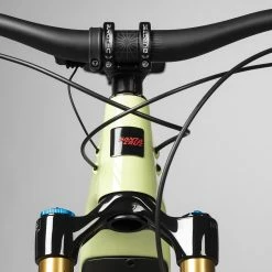 Santa Cruz Heckler 9 C S-Kit Brillant Vert Avocat 23 Santa Cruz Heckler 9 C S-Kit Brillant Vert Avocat -Vélos de Route Soldes MY22 Heckler9 details 008