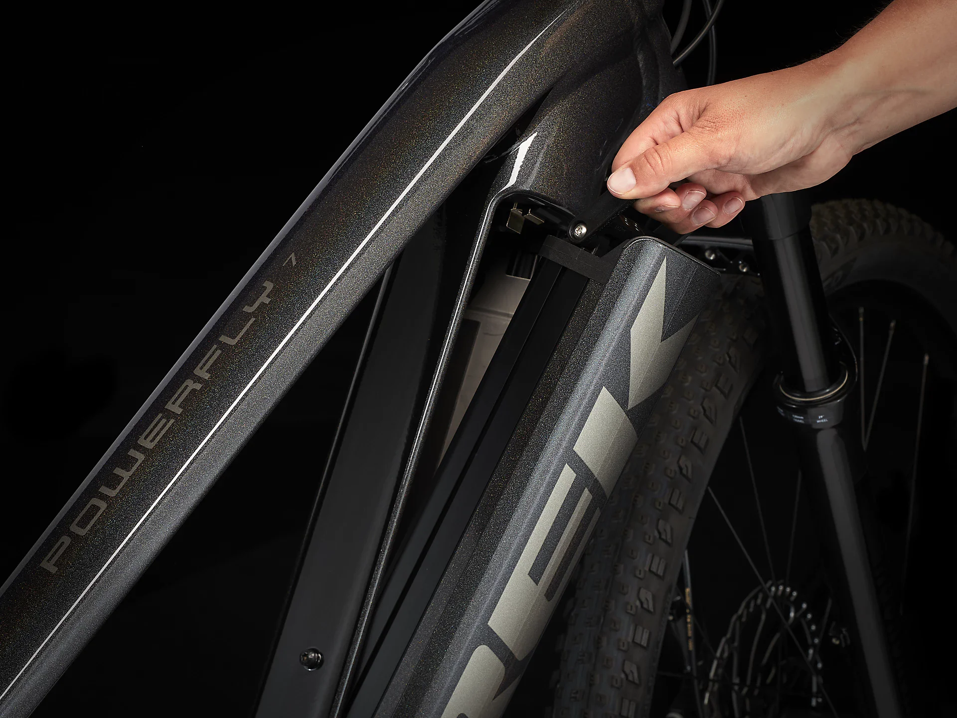 Powerfly 7 Dark Prismatic/Trek Black 7 Powerfly 7 Dark Prismatic/Trek Black – Image 7