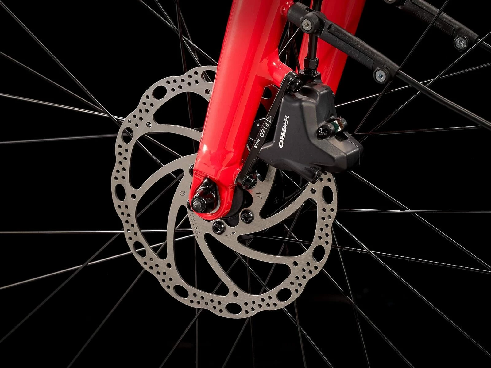 Trek FX+ 2 Viper Red 10 Trek FX+ 2 Viper Red – Image 10