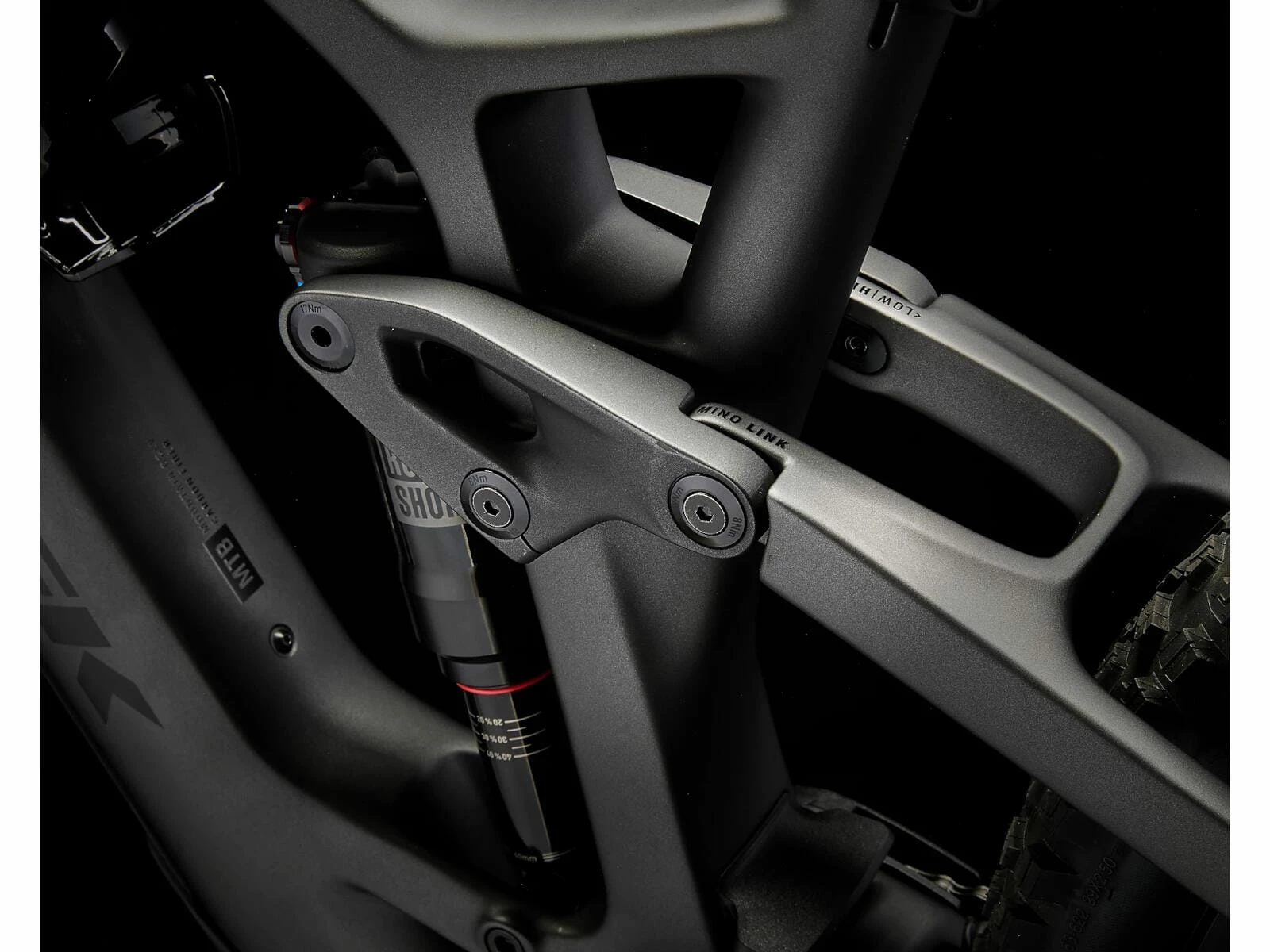 Trek Fuel EXe 9.5 Matte Dnister Black 7 Trek Fuel EXe 9.5 Matte Dnister Black – Image 7